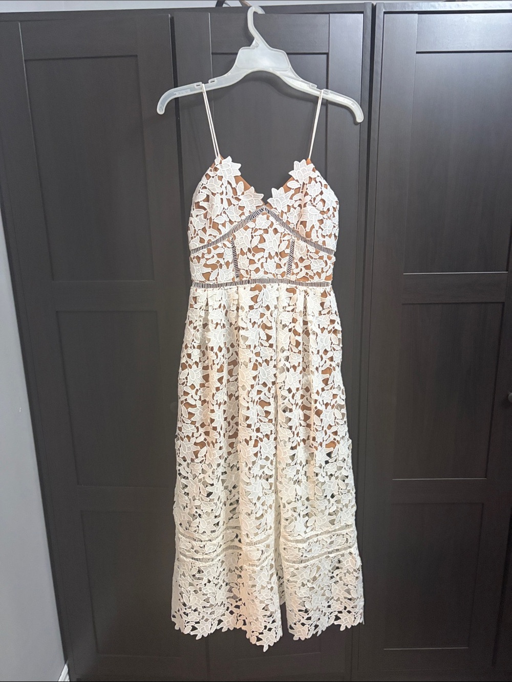 Roselyn Lace Midi Dress in Cream